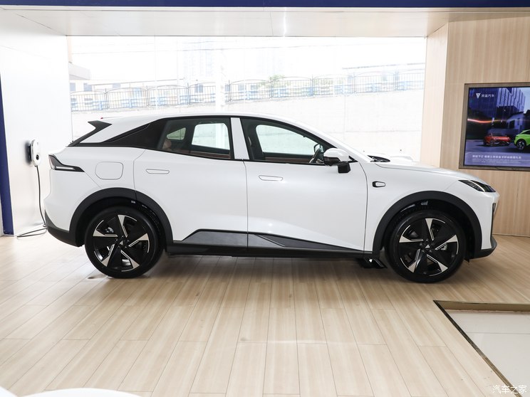 深蓝汽车 深蓝S7 2023款 121Max增程版 深蓝汽车 深蓝S7 2023款 121Max增程版