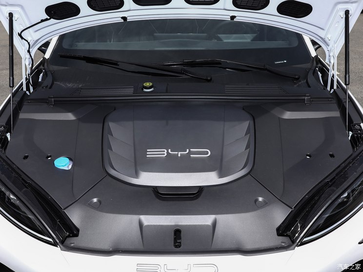 比亚迪 海豹 2023款 冠军版 550km 精英型 比亚迪 海豹 2023款 冠军版 550km 精英型