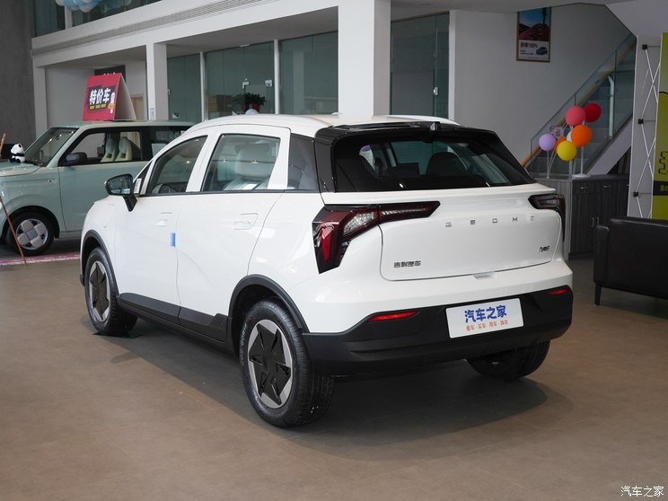 吉利几何 吉利几何E萤火虫 2024款 301km 流光 吉利几何 吉利几何E萤火虫 2024款 301km 流光