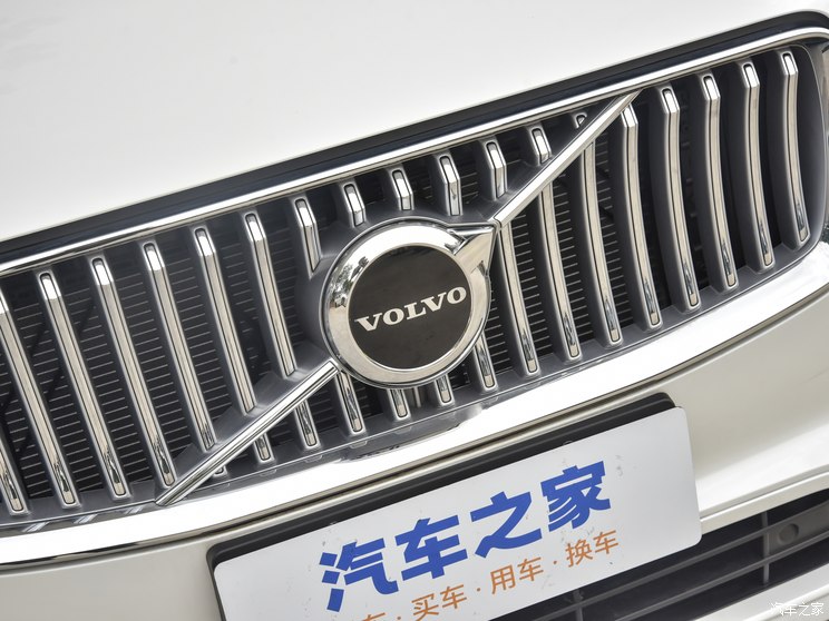 沃尔沃(进口) 沃尔沃XC90 2024款 B6 智逸豪华版 7座 沃尔沃(进口) 沃尔沃XC90 2024款 B6 智逸豪华版 7座