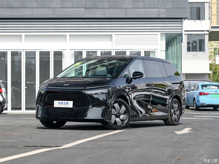 小鹏汽车 小鹏X9 2024款 610长续航Pro 小鹏汽车 小鹏X9 2024款 610长续航Pro