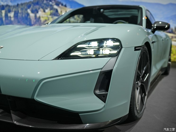 保时捷 Taycan 2024款 Taycan 保时捷 Taycan 2024款 Taycan
