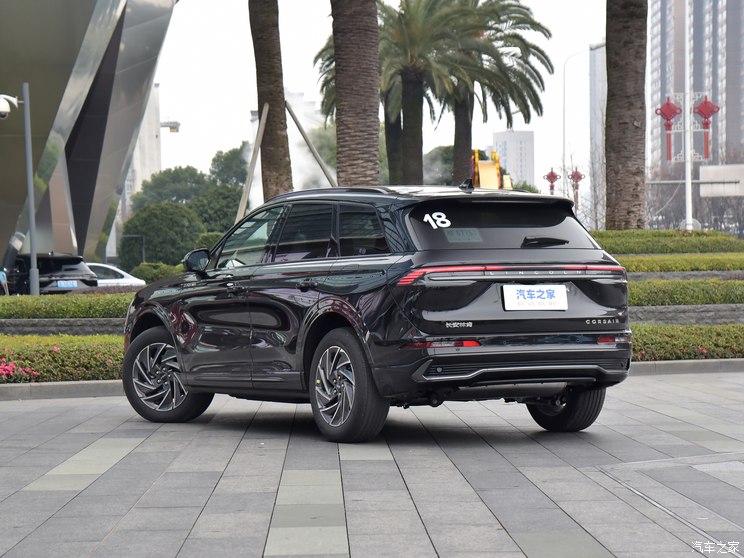 长安林肯 冒险家 2024款 1.5T 两驱尊享版 长安林肯 冒险家 2024款 1.5T 两驱尊享版