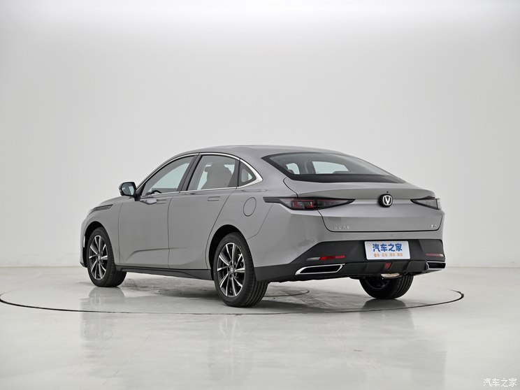 长安汽车 逸动 2024款 1.5T GDI自动 旗舰型 长安汽车 逸动 2024款 1.5T GDI自动 旗舰型