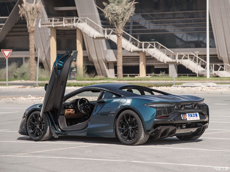 迈凯伦 Artura 2023款 3.0T Hybrid 标准型 迈凯伦 Artura 2023款 3.0T Hybrid 标准型
