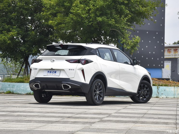 广汽乘用车 传祺GS3 2023款 影速 270T 劲取版 广汽乘用车 传祺GS3 2023款 影速 270T 劲取版