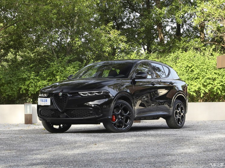 阿尔法・罗密欧 Tonale托纳利 2023款 2.0T 268HP AWD Veloce赛道版 阿尔法・罗密欧 Tonale托纳利 2023款 2.0T 268HP AWD Veloce赛道版