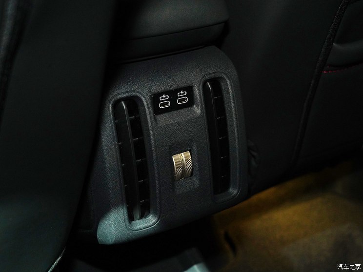 MINI JCW MINI JCW COUNTRYMAN 2024款 2.0T JOHN COOPER WORKS MINI JCW MINI JCW COUNTRYMAN 2024款 2.0T JOHN COOPER WORKS