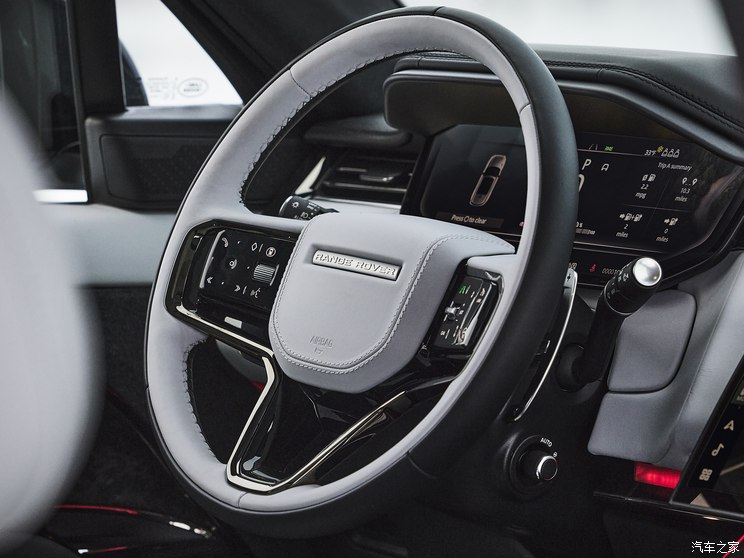 路虎(进口) 揽胜运动版 2024款 Park City Edition 路虎(进口) 揽胜运动版 2024款 Park City Edition