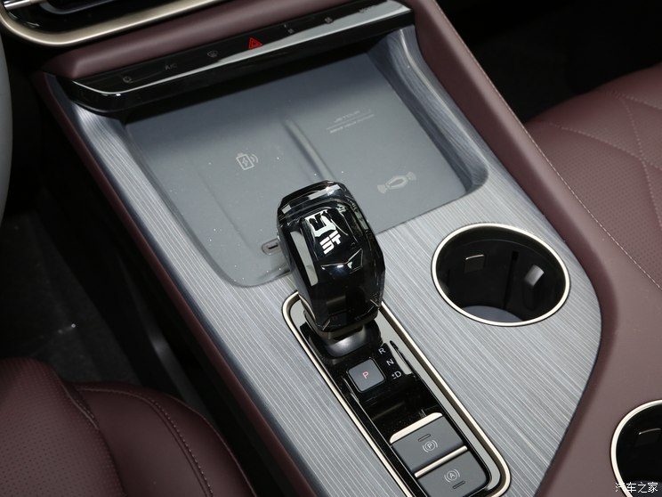 奇瑞汽车 捷途X90 PRO 2024款 2.0T DCT尊贵版 7座 奇瑞汽车 捷途X90 PRO 2024款 2.0T DCT尊贵版 7座