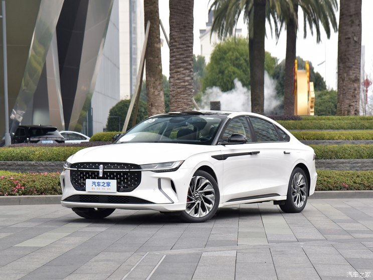 长安林肯 林肯Z 2024款 混动 两驱尊耀版 长安林肯 林肯Z 2024款 混动 两驱尊耀版