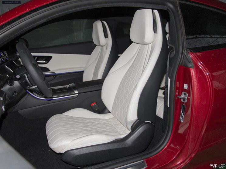 奔驰(进口) 奔驰CLE 2024款 300 4MATIC Coupe 奔驰(进口) 奔驰CLE 2024款 300 4MATIC Coupe