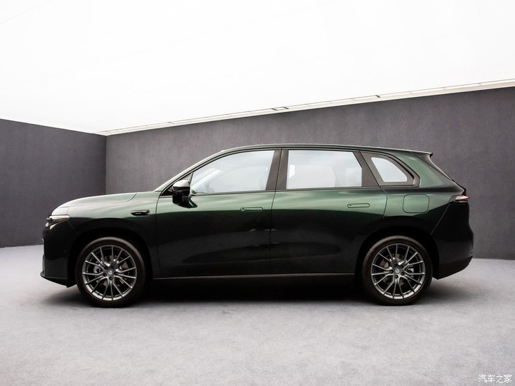 零跑汽车 零跑C10 2024款 530智驾版 零跑汽车 零跑C10 2024款 530智驾版