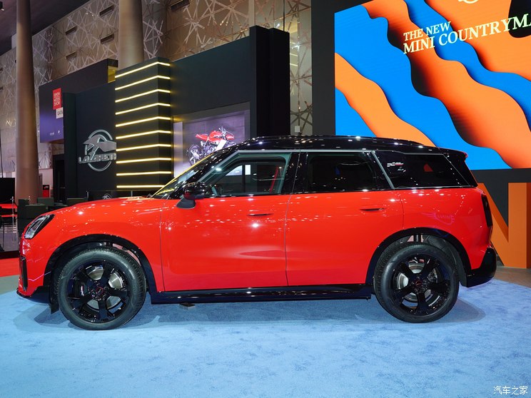 MINI JCW MINI JCW COUNTRYMAN 2024款 2.0T JOHN COOPER WORKS MINI JCW MINI JCW COUNTRYMAN 2024款 2.0T JOHN COOPER WORKS