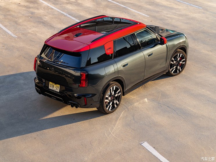 MINI JCW MINI JCW COUNTRYMAN 2025款 基本型 MINI JCW MINI JCW COUNTRYMAN 2025款 基本型