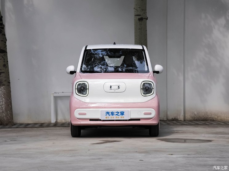 一汽奔腾 奔腾小马 2023款 公主版试装车 一汽奔腾 奔腾小马 2023款 公主版试装车