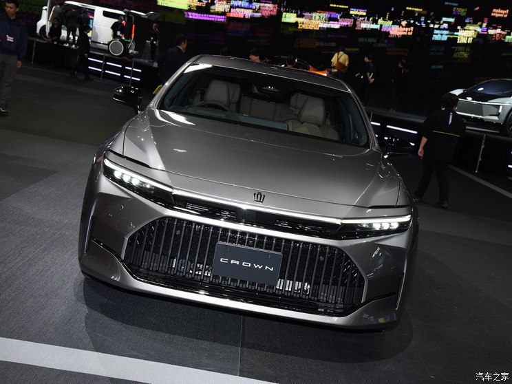 丰田(进口) 皇冠(进口) 2024款 Sedan 日本版 丰田(进口) 皇冠(进口) 2024款 Sedan 日本版