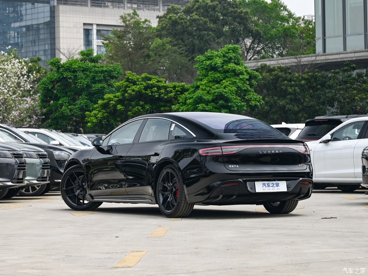 LUXEED 智界 智界S7 2024款 Max RS LUXEED 智界 智界S7 2024款 Max RS