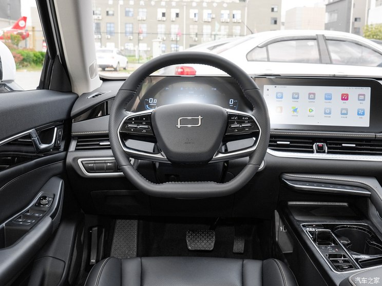 一汽奔腾 奔腾B70 2024款 龙腾版 1.5T 领跃型 一汽奔腾 奔腾B70 2024款 龙腾版 1.5T 领跃型