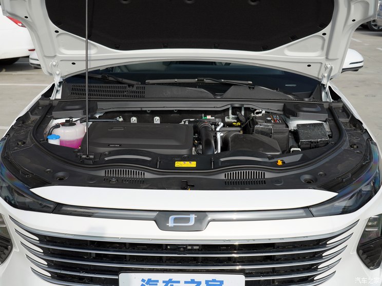 一汽奔腾 奔腾B70 2024款 龙腾版 1.5T 领跃型 一汽奔腾 奔腾B70 2024款 龙腾版 1.5T 领跃型