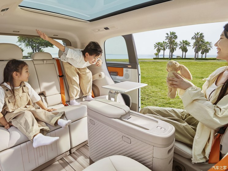 极氪 极氪MIX 2024款 三元锂 高配版 极氪 极氪MIX 2024款 三元锂 高配版