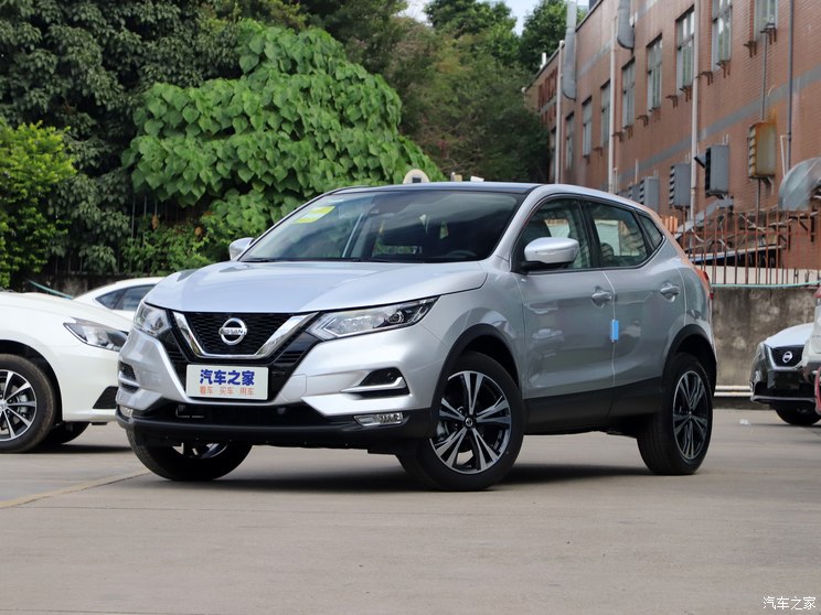 东风日产 逍客 2021款 2.0L CVT豪华版 东风日产 逍客 2021款 2.0L CVT豪华版