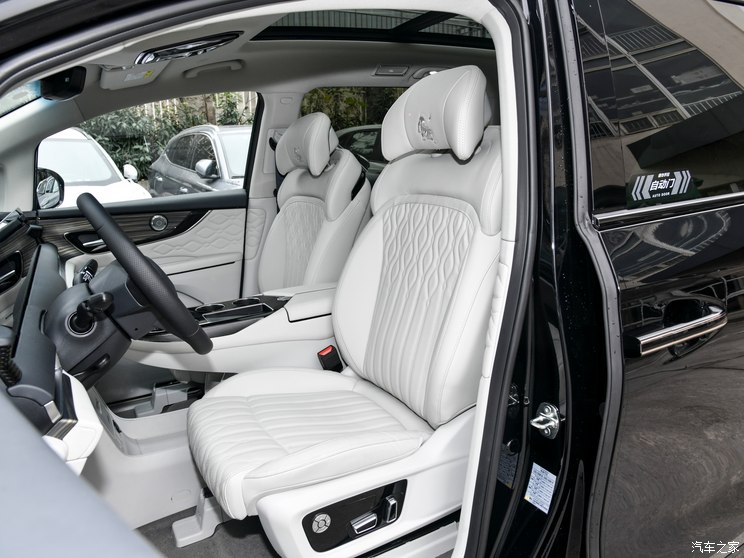 东风风行 星海V9 2024款 PHEV 200km 尊享型 东风风行 星海V9 2024款 PHEV 200km 尊享型