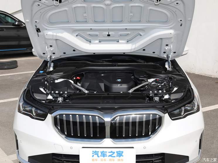 华晨宝马 宝马5系 2024款 530Li 领先型 豪华套装 华晨宝马 宝马5系 2024款 530Li 领先型 豪华套装