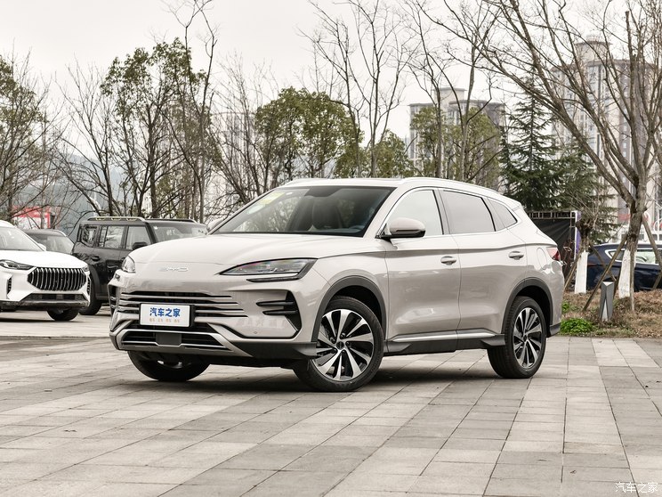 比亚迪 宋PLUS新能源 2024款 荣耀版 DM-i 71km 豪华型 比亚迪 宋PLUS新能源 2024款 荣耀版 DM-i 71km 豪华型