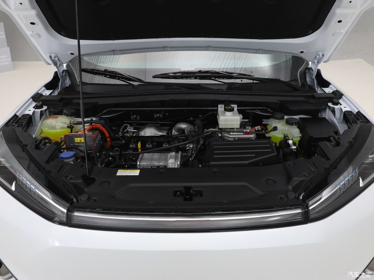 东风乘用车 风神L7 2024款 基本型 东风乘用车 风神L7 2024款 基本型