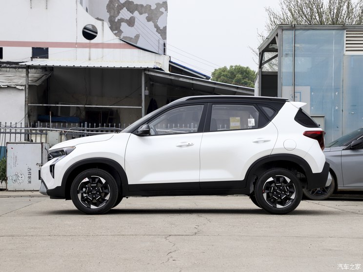 起亚 起亚Sonet 2023款 高配版 起亚 起亚Sonet 2023款 高配版