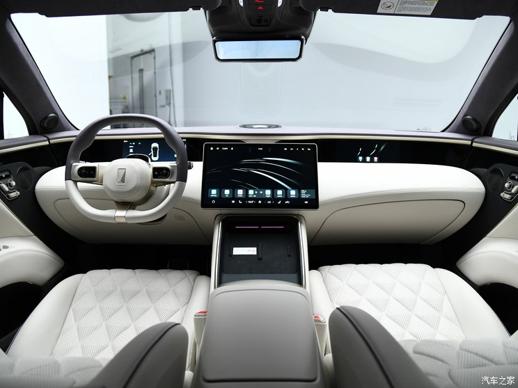 阿维塔科技 阿维塔11 2024款 改款 鸿蒙版 智享升级款 116度 奢享版 阿维塔科技 阿维塔11 2024款 改款 鸿蒙版 智享升级款 116度 奢享版