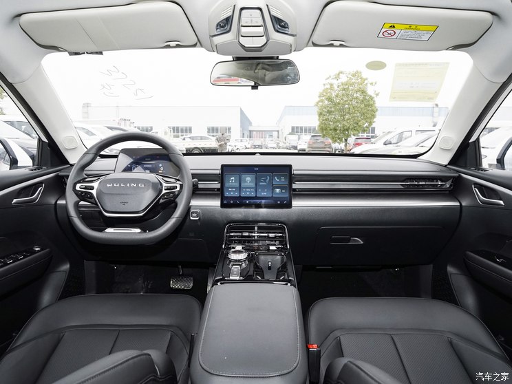 上汽通用五菱 五菱星光 2024款 纯电低配 上汽通用五菱 五菱星光 2024款 纯电低配