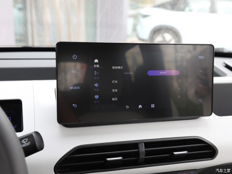 吉利汽车 熊猫 2024款 200km 熊猫卡丁 吉利汽车 熊猫 2024款 200km 熊猫卡丁