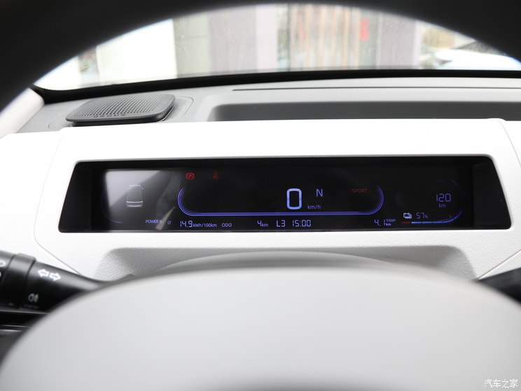 吉利汽车 熊猫 2024款 200km 熊猫卡丁 吉利汽车 熊猫 2024款 200km 熊猫卡丁