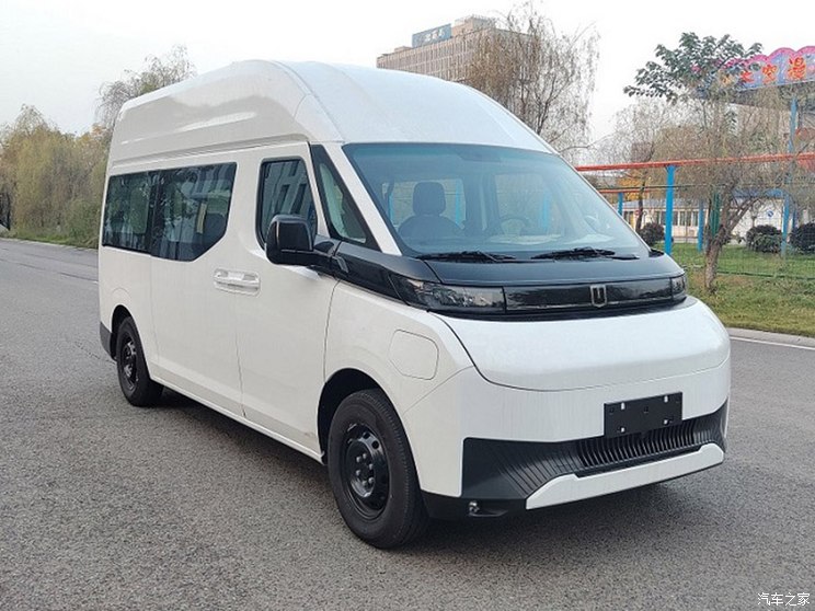 远程 超级VAN 2024款 长轴高顶 6座 远程 超级VAN 2024款 长轴高顶 6座