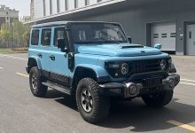 大量硬核越野装备 全新212内饰再曝光-鹏城车网