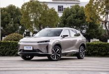 预售11.98万起 荣威D5X DMH将今日上市-鹏城车网