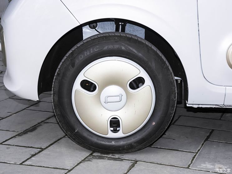 一汽奔腾 奔腾小马 2024款 170km 活力马 一汽奔腾 奔腾小马 2024款 170km 活力马