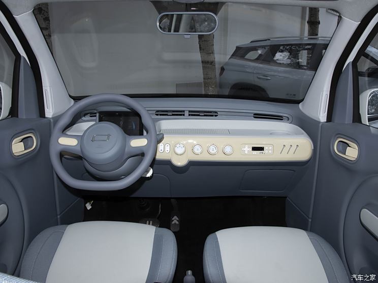 一汽奔腾 奔腾小马 2024款 170km 活力马 一汽奔腾 奔腾小马 2024款 170km 活力马