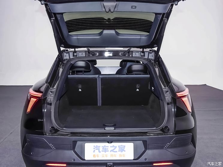 极越 极越01 2024款 Max 长续航 极越 极越01 2024款 Max 长续航