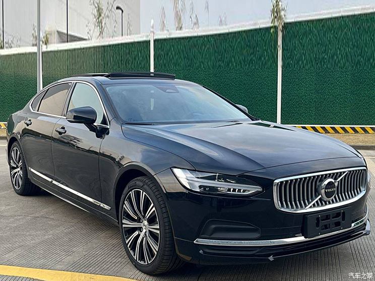 沃尔沃亚太 沃尔沃S90 2025款 B5 智雅豪华版 沃尔沃亚太 沃尔沃S90 2025款 B5 智雅豪华版