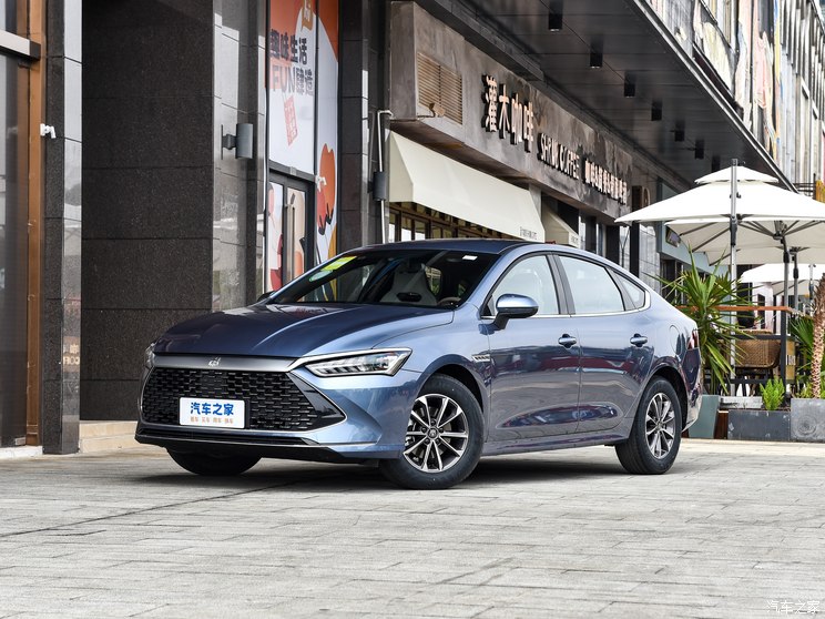 比亚迪 秦PLUS 2024款 荣耀版 DM-i 55KM领先型 比亚迪 秦PLUS 2024款 荣耀版 DM-i 55KM领先型