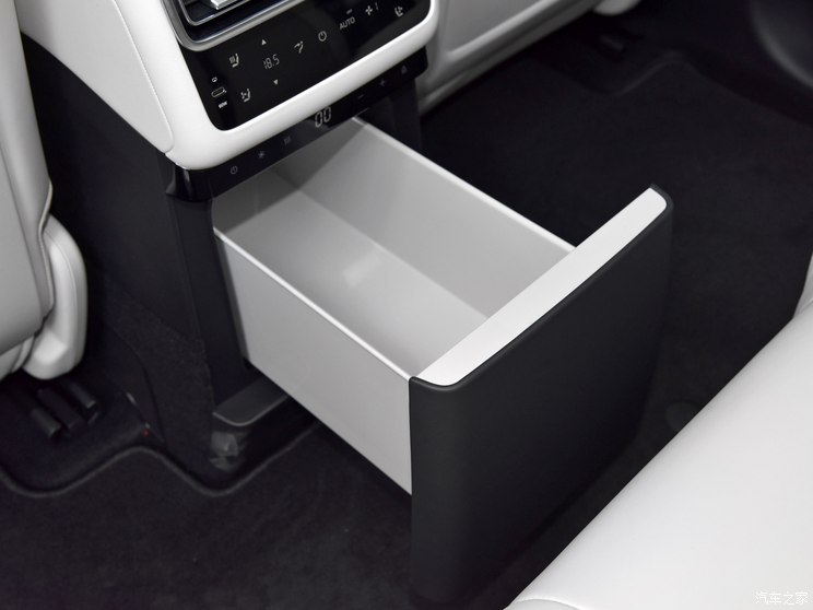 理想汽车 理想L6 2024款 Max 理想汽车 理想L6 2024款 Max