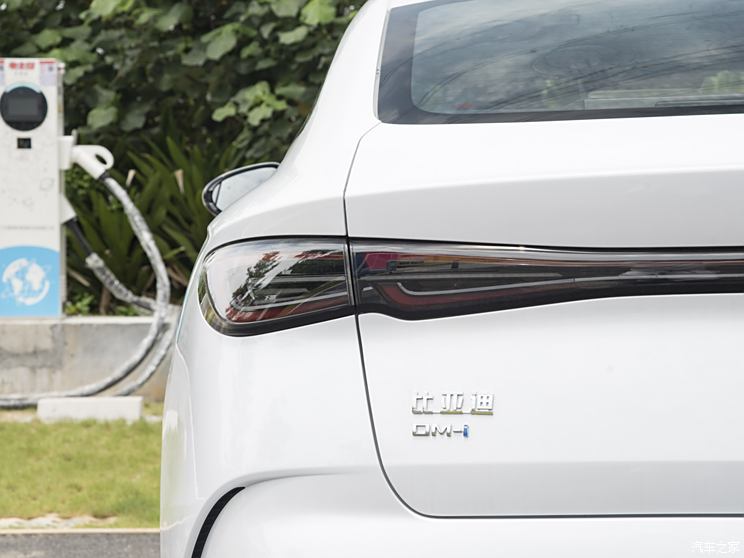 比亚迪 海豹06 2024款 160kW 比亚迪 海豹06 2024款 160kW