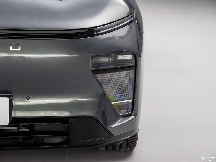 星途 星纪元 ET 2024款 纯电 655 Ultra 星途 星纪元 ET 2024款 纯电 655 Ultra