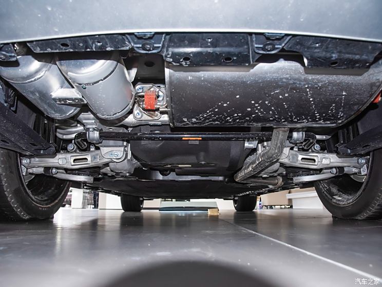 AITO 问界 问界M9 2024款 增程 Ultra版 52kWh AITO 问界 问界M9 2024款 增程 Ultra版 52kWh