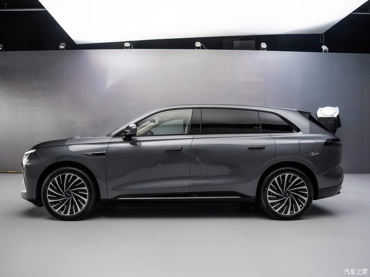 星途 星纪元 ET 2024款 纯电 655 Ultra 星途 星纪元 ET 2024款 纯电 655 Ultra