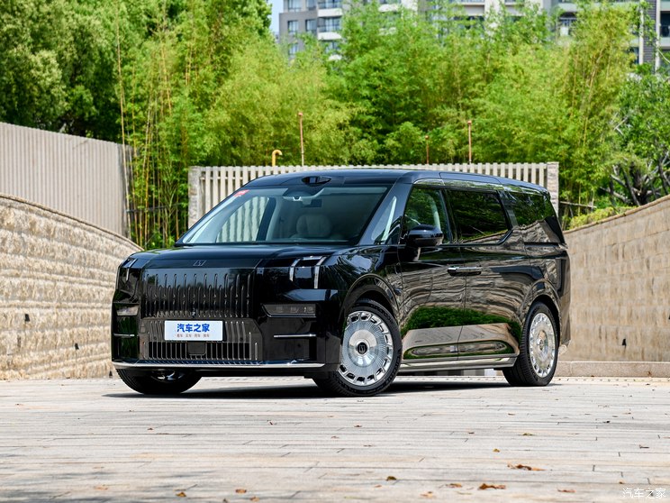 极氪 极氪009 2024款 光辉版 极氪 极氪009 2024款 光辉版