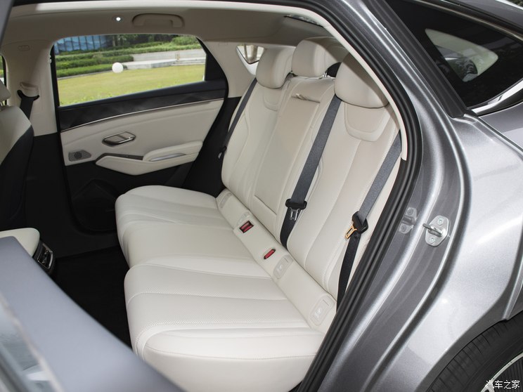 比亚迪 秦L 2024款 DM-i 80KM高配版 比亚迪 秦L 2024款 DM-i 80KM高配版